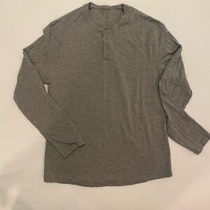 Men's Gray Lululemon Long Sleeve 3 button Henley tech Shirt S/M